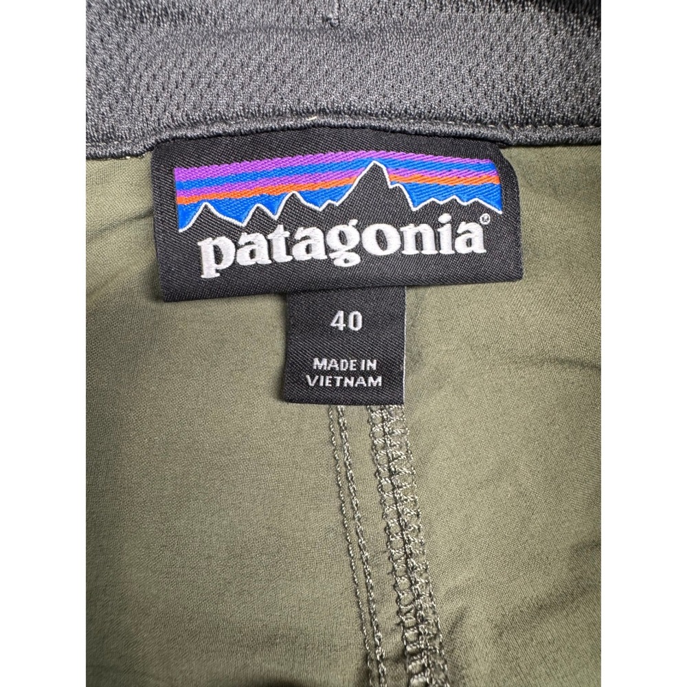 Patagonia Quandary Shorts Mens 40 Green Hiking Outdoor Nylon - Picture 3 of 5